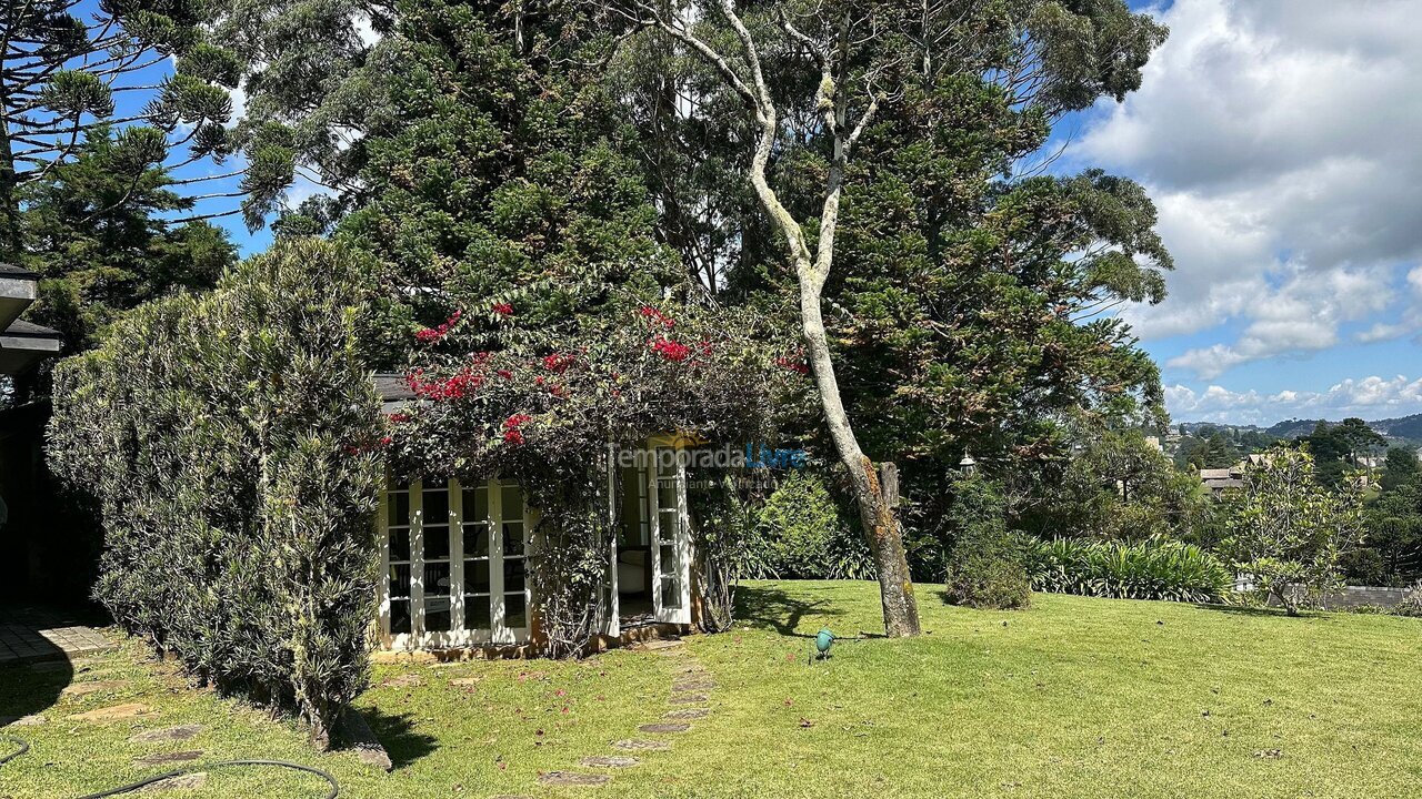 Casa para aluguel de temporada em Campos do Jordão (Capivari)