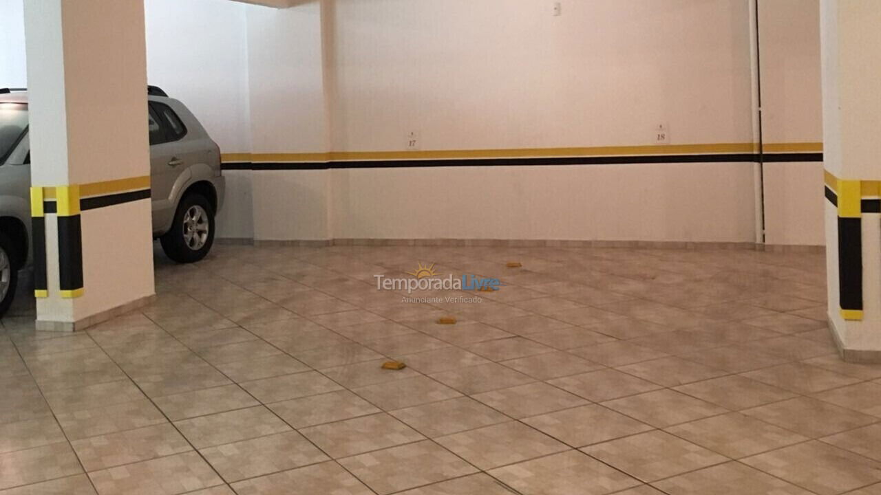 Apartamento para aluguel de temporada em Itapema (Meia Praia)