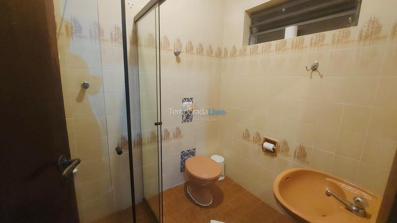 Casa para aluguel de temporada em Ubatuba (Itaguá)