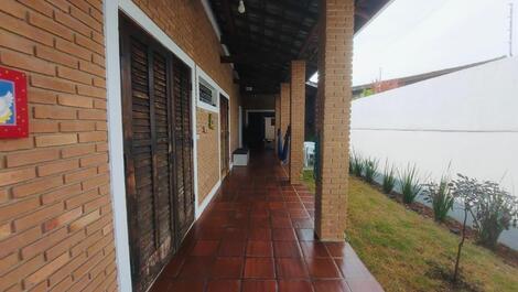 Suíte Praia do Itaguá I Ar condd., Garagem, Wi-fi
