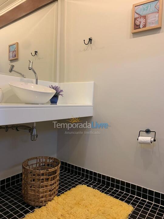 Casa para aluguel de temporada em São Sebastião (Praia da Baleia)