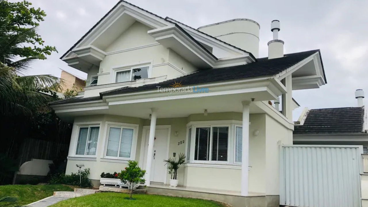 Casa para aluguel de temporada em Florianopolis (Jurerê Internacional)