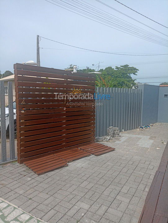 Casa para aluguel de temporada em Itapoá (Balneário Rio Gracioso)
