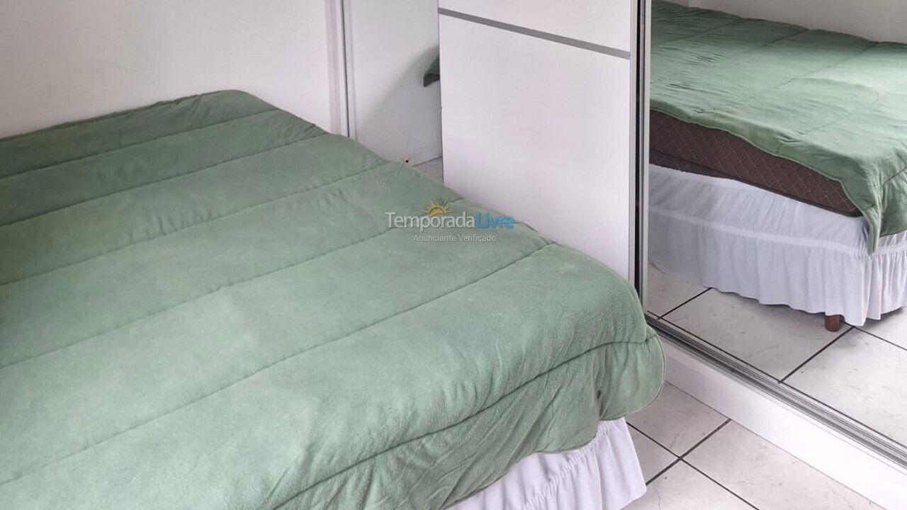 Apartamento para aluguel de temporada em Itapema (Centro)