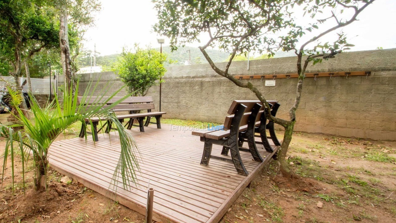 Casa para aluguel de temporada em Florianópolis (Vargem do Bom Jesus)