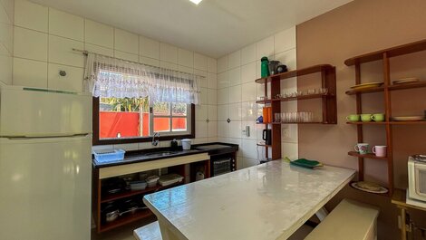 218 - Beautiful house with ample space in Mariscal