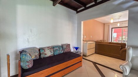 218 - Beautiful house with ample space in Mariscal