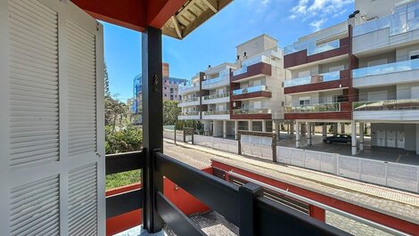 215 -Casa familiar con amplio espacio en Mariscal