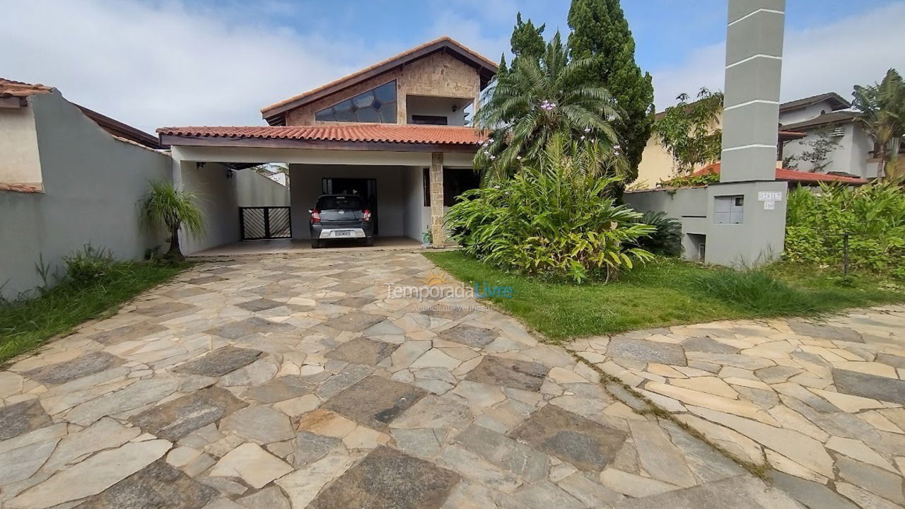 House for vacation rental in Bertioga (Condominio Morada da Praia)