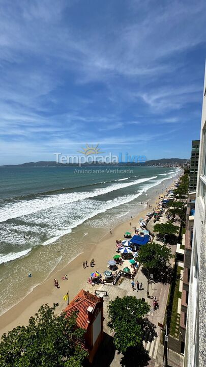 Apartamento para aluguel de temporada em Itapema (Meia Praia)