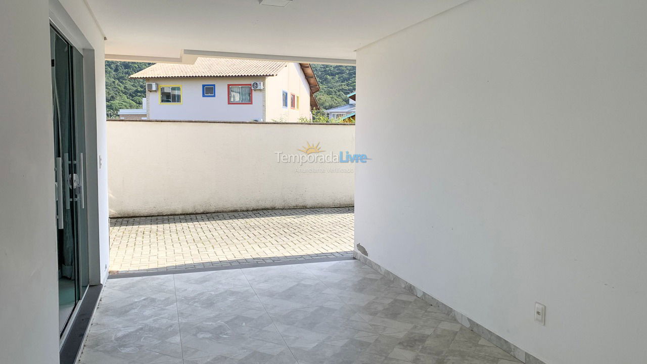 Casa para alquiler de vacaciones em Governador Celso Ramos (Praia de Palmas)