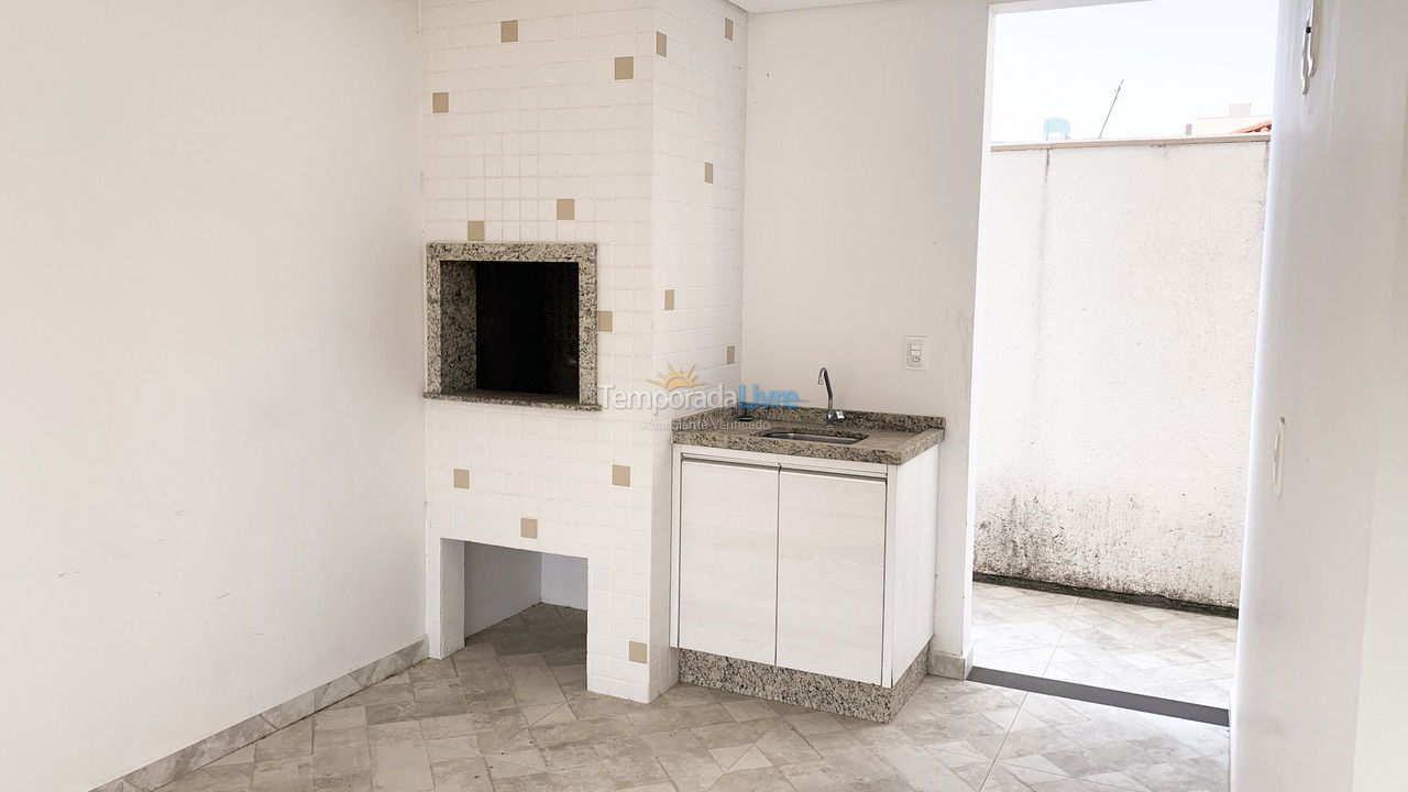 Casa para alquiler de vacaciones em Governador Celso Ramos (Praia de Palmas)