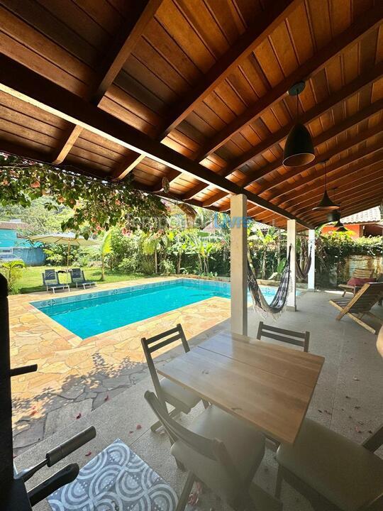 Casa para alquiler de vacaciones em São Sebastião (Camburi)