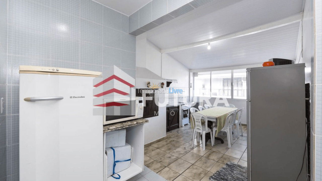 Apartamento para aluguel de temporada em Bombinhas (Praia de Bombas)