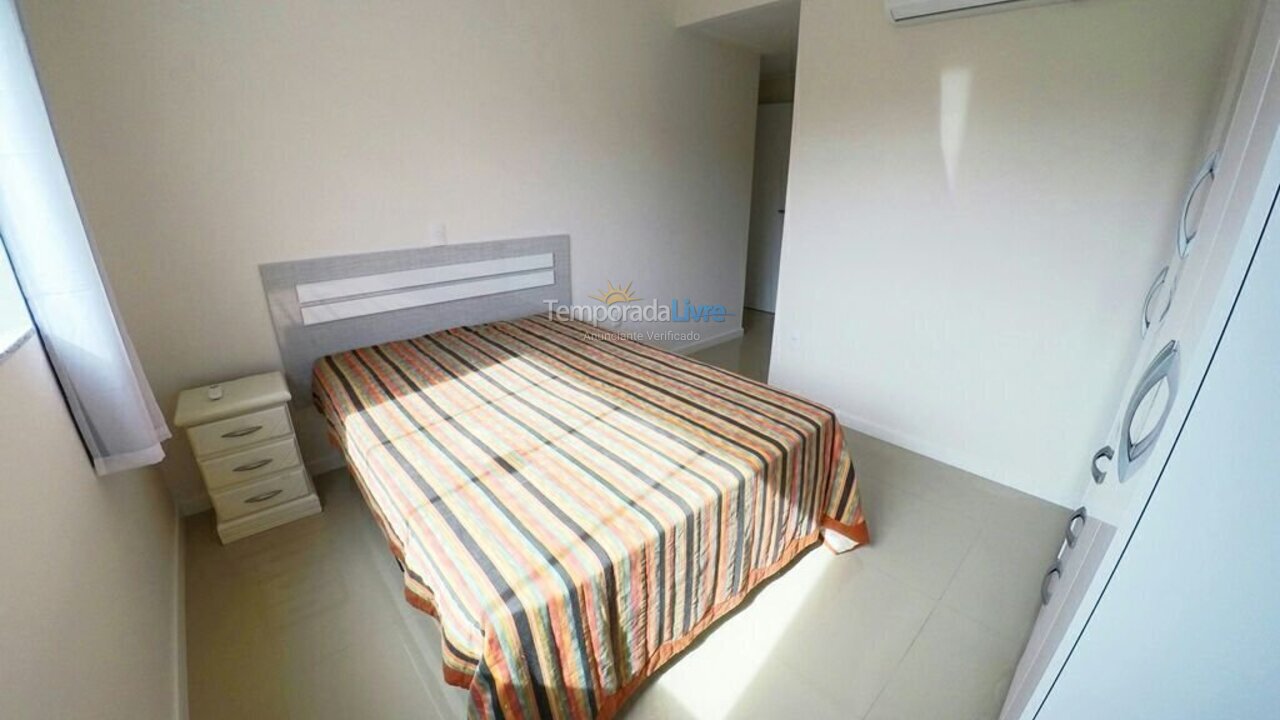 Apartamento para alquiler de vacaciones em Bombinhas (Praia de Bombas)