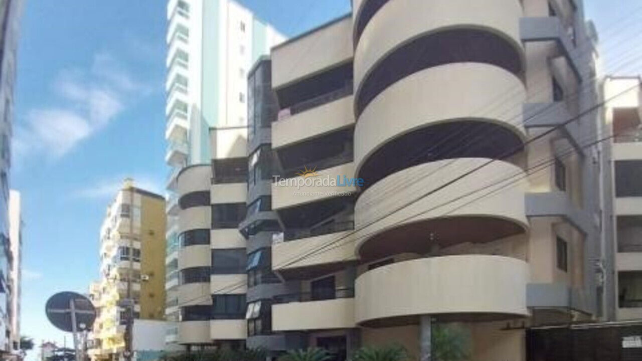 Apartamento para aluguel de temporada em Itapema (Meia Praia)