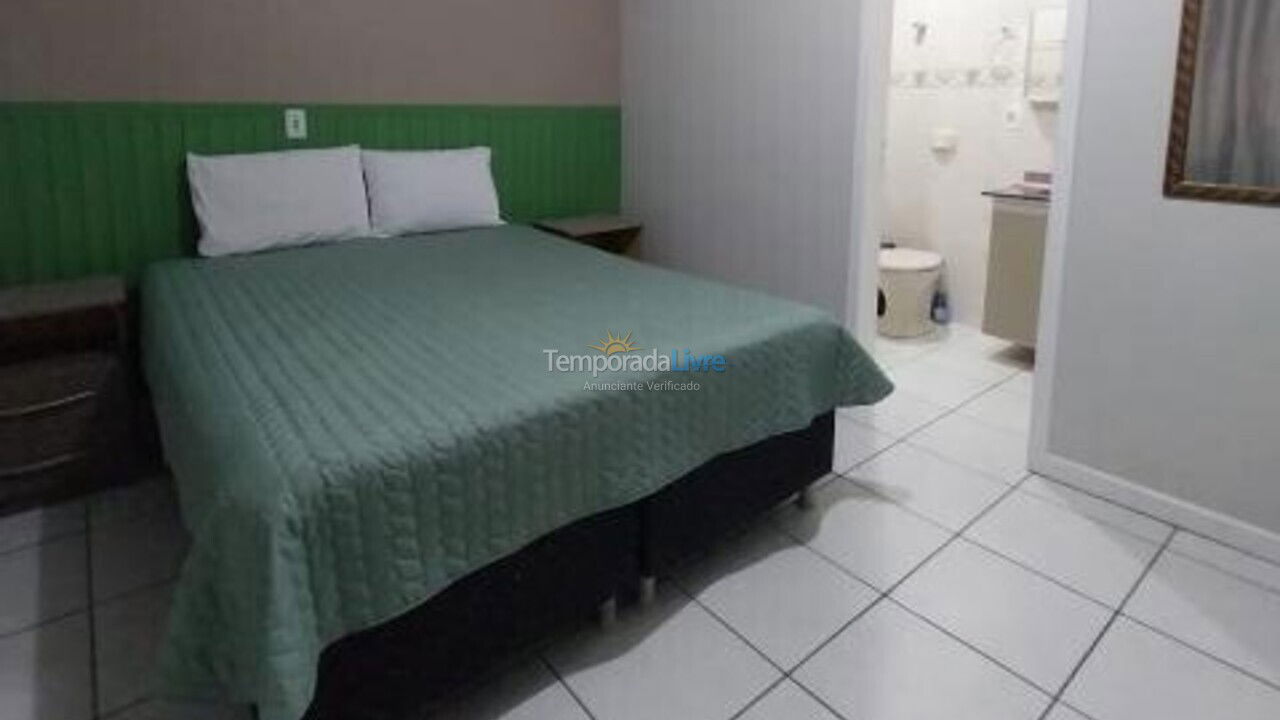 Apartamento para aluguel de temporada em Itapema (Meia Praia)