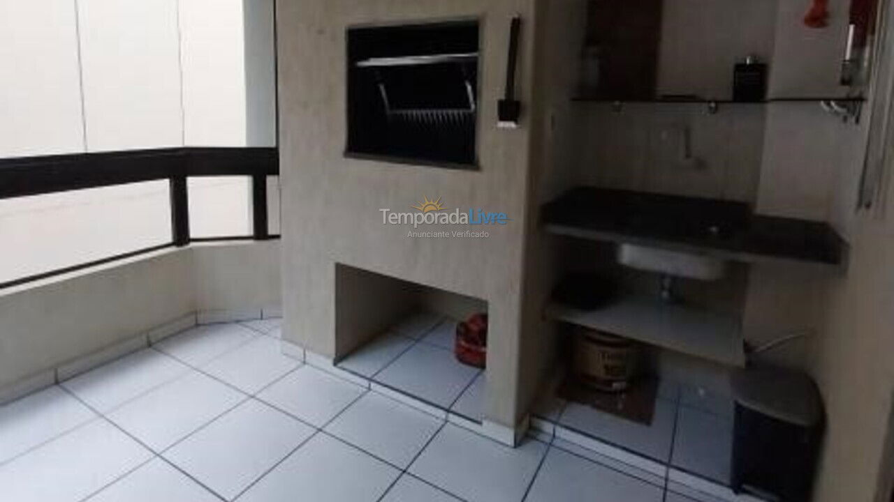 Apartamento para aluguel de temporada em Itapema (Meia Praia)