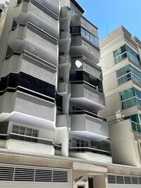 Apartamento Praia de Itapema-SC, bairro meia praia 2 quartos 2 wc.