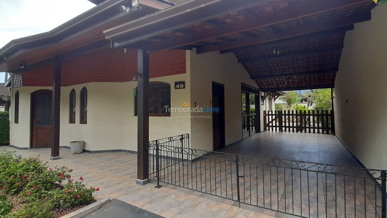 House for vacation rental in Ubatuba (Horto Florestal)