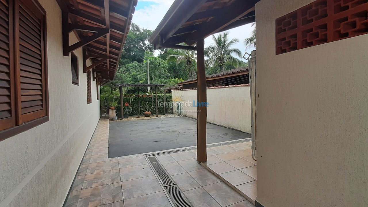 House for vacation rental in Ubatuba (Horto Florestal)