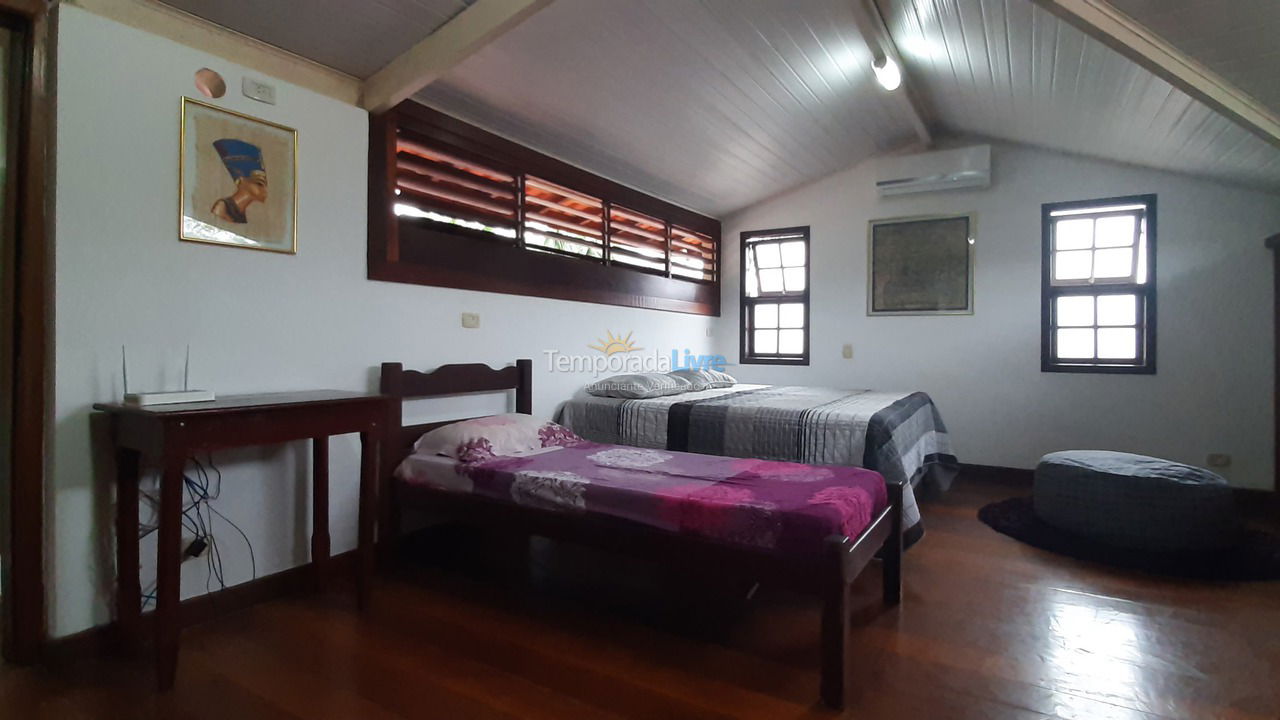 House for vacation rental in Ubatuba (Horto Florestal)