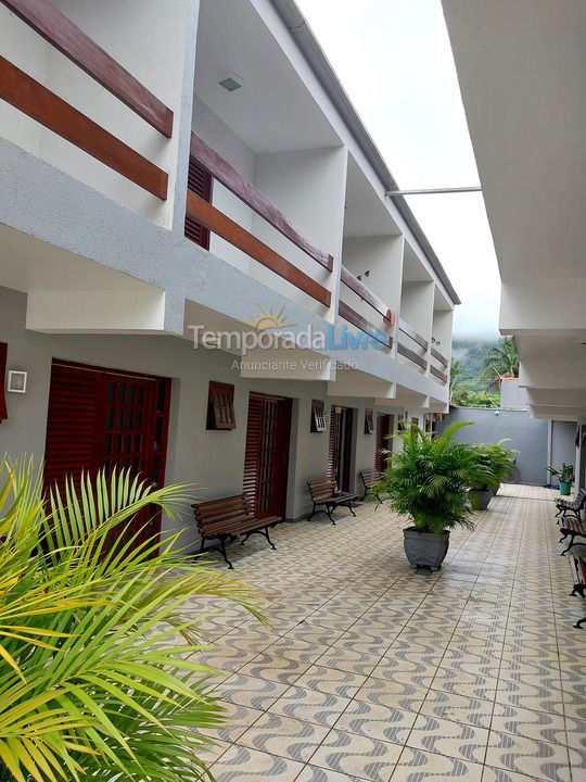 Casa para aluguel de temporada em Ubatuba (Maranduba)