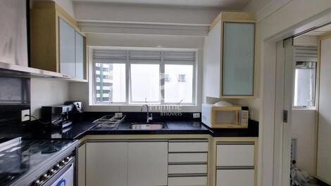 APARTAMENTO DE 3 DORMITORIOS EN EL CENTRO DE BALNEARIO CAMBORIU