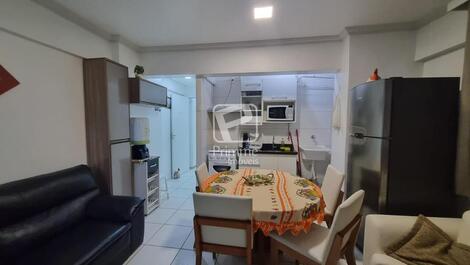 APARTAMENTO 2 DORMITORIOS NO CENTRO DE BALNEARIO CAMBORIU