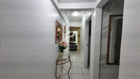 APARTAMENTO 2 DORMITORIOS NO CENTRO DE BALNEARIO CAMBORIU