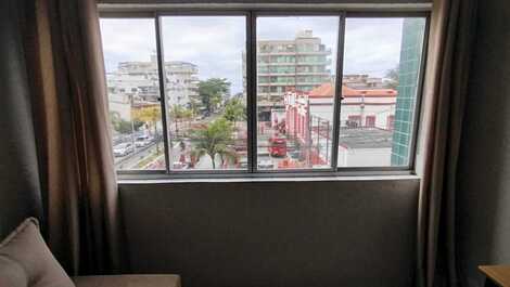 Apartamento familiar cerca de Praia do Forte y tiendas.