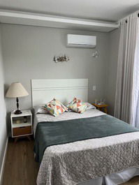 Excellent apartment 50m from Enseada, 3 bedrooms with AC, WI-FI, 2 garages