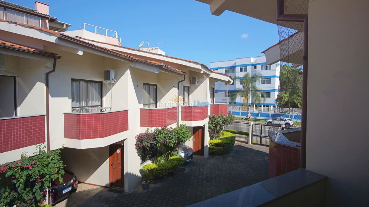 Casa para aluguel de temporada em Florianopolis (Praia dos Ingleses)