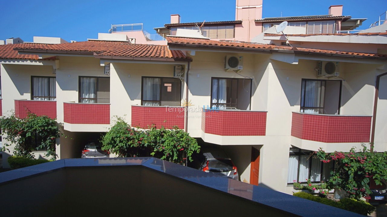 Casa para aluguel de temporada em Florianopolis (Praia dos Ingleses)