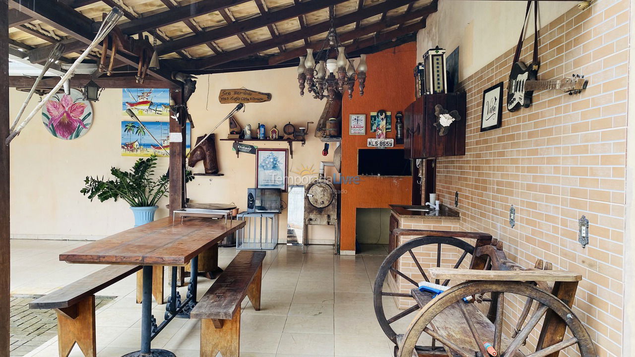 Casa para aluguel de temporada em Porto Belo (Perequê)