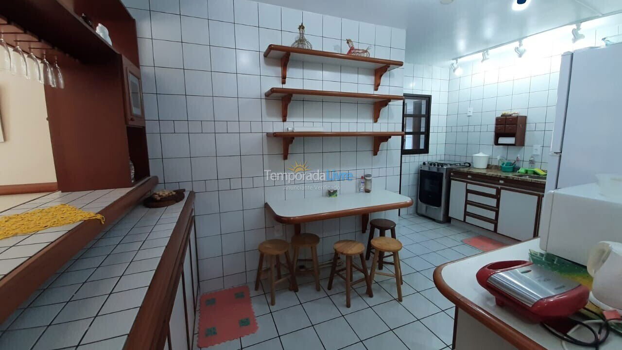 Apartamento para aluguel de temporada em Florianópolis (Cachoeira do Bom Jesus)