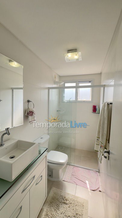 Apartment for vacation rental in Governador Celso Ramos (Praia de Palmas)