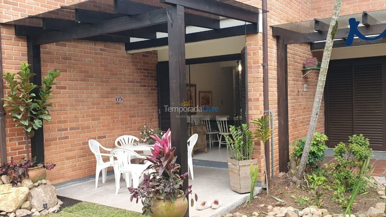 Apartamento para aluguel de temporada em Florianopolis (Canasvieiras)