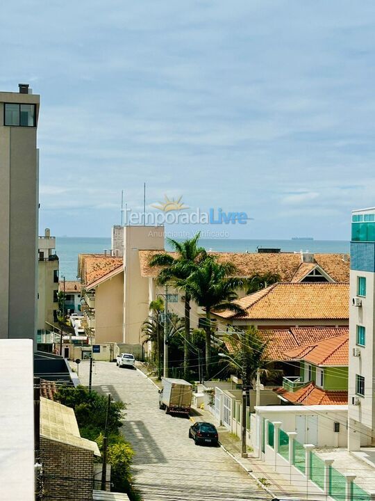 Apartamento para aluguel de temporada em Bombinhas (Praia de Bombas)