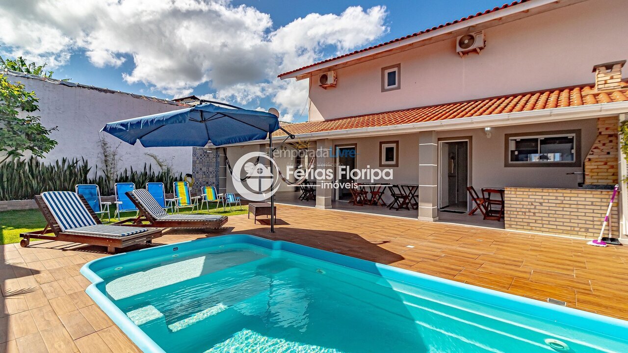 Casa para aluguel de temporada em Florianopolis (Campeche)