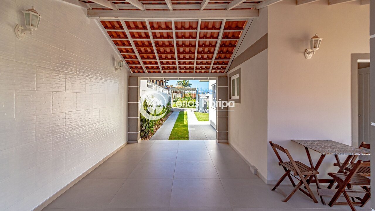 Casa para aluguel de temporada em Florianopolis (Campeche)