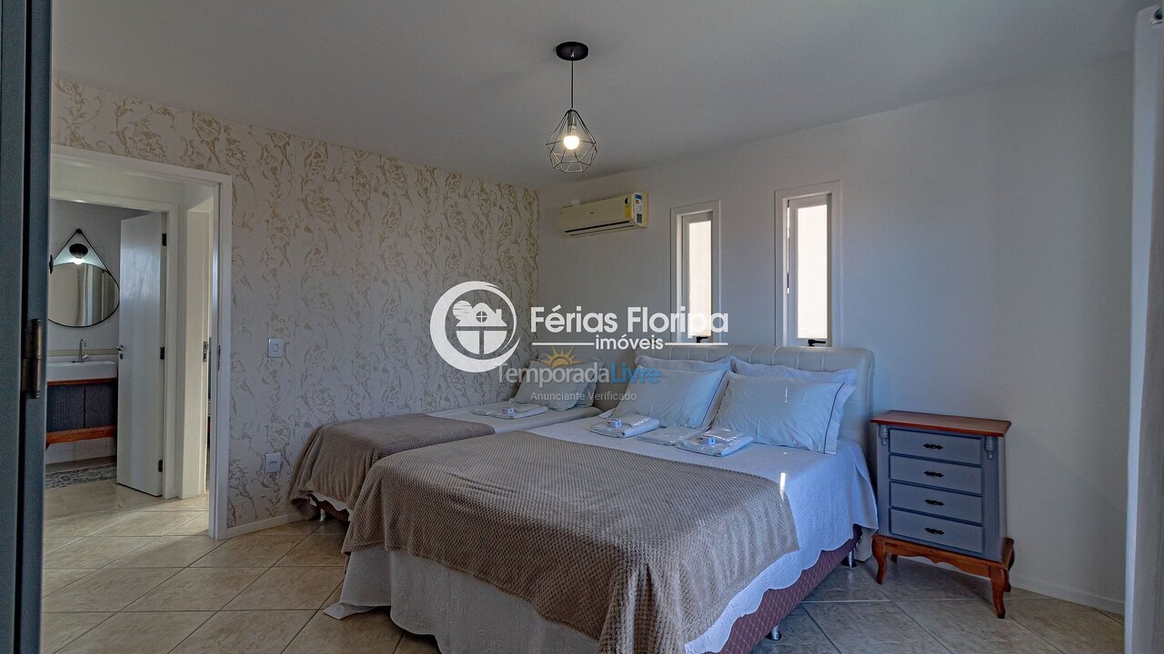 Casa para aluguel de temporada em Florianopolis (Campeche)