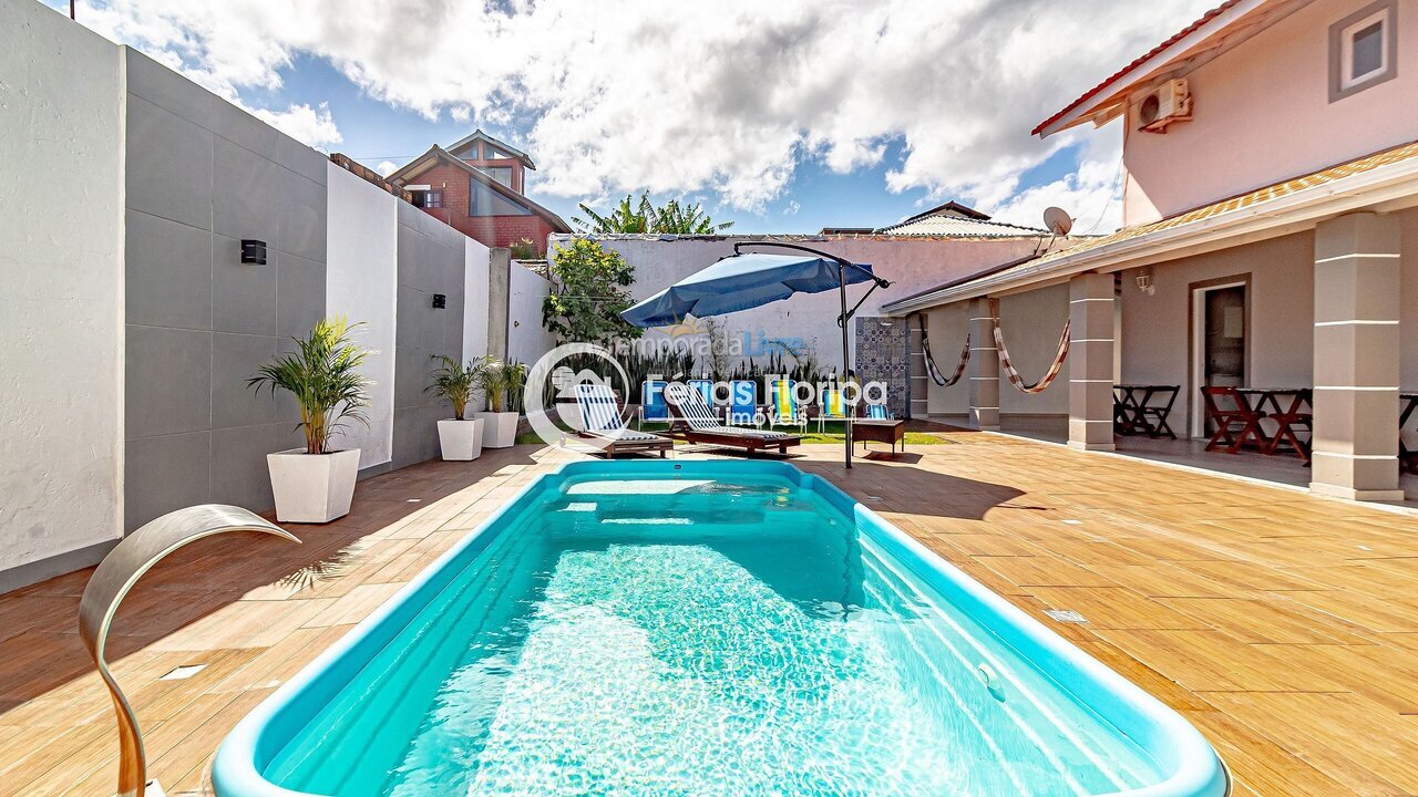 Casa para aluguel de temporada em Florianopolis (Campeche)