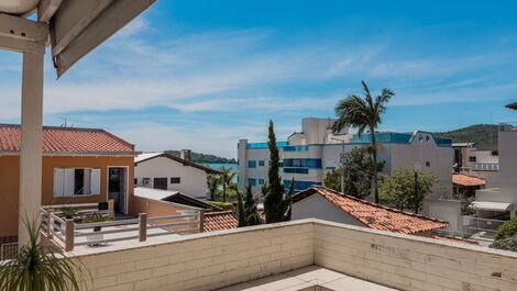 Apartment with 3 bedrooms on the avenue with sea view - Bombinhas