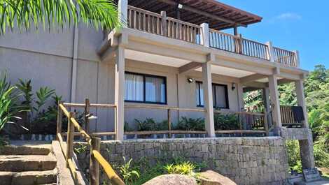 House for rent in Ilhabela - Borrifos