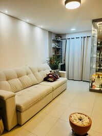 Lindo apartamento com 02 dormitórios Ingleses Norte