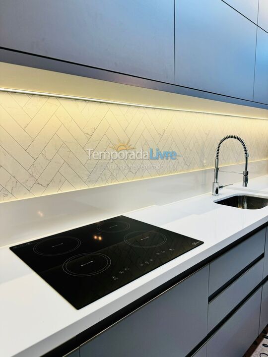 Apartamento para aluguel de temporada em Florianopolis (Praia dos Ingleses)