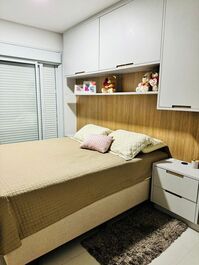 Lindo apartamento com 02 dormitórios Ingleses Norte