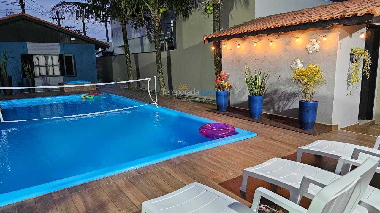Casa para aluguel de temporada em Bertioga (Boraceia)