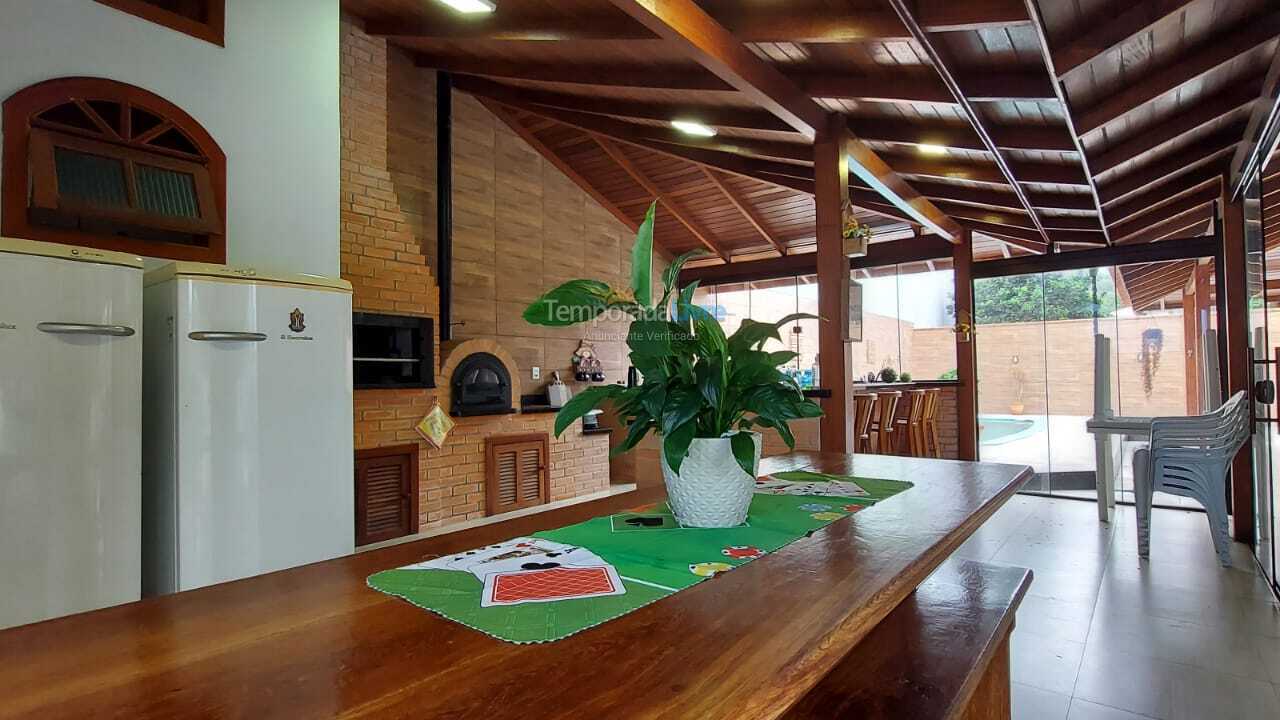 Casa para aluguel de temporada em Florianópolis (Cachoeira do Bom Jesus)